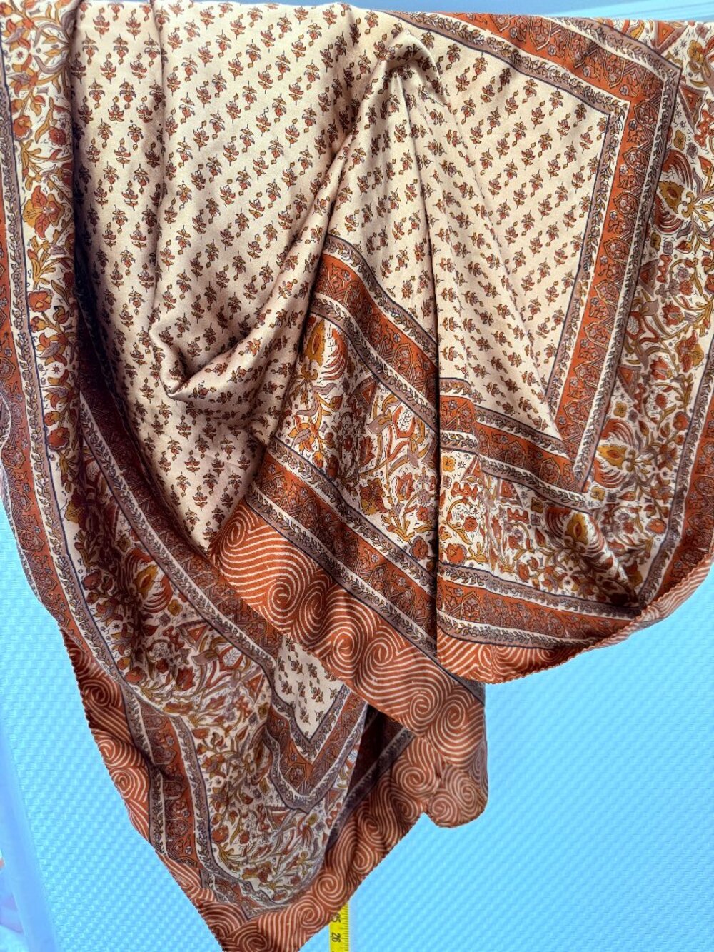 LUSCIOUS WEIGHTY INDIAN SILK SATIN SCARF 44" SQUARE